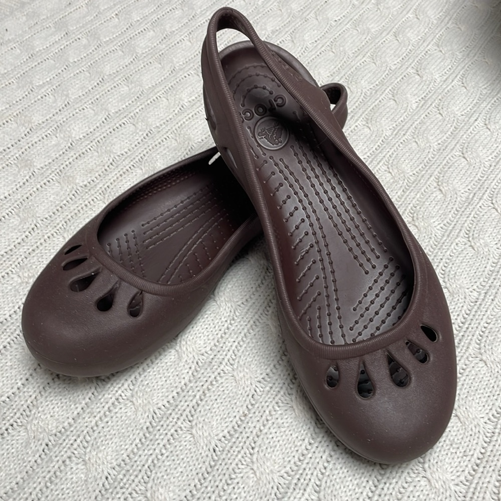 Women’s sz 8 Crocs Brown Malindi Ballet Slip-ons Slingback Flat Shoes Chocolate - Picture 2 of 10